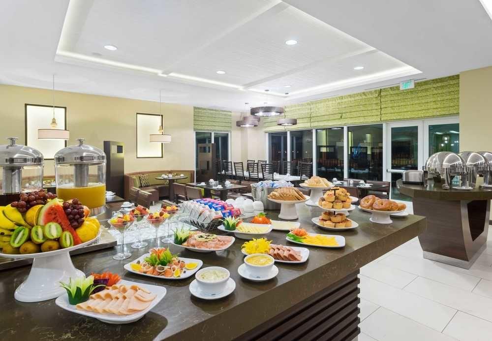 Hotel Courtyard By Marriott Kingston, Jamaica Extérieur photo