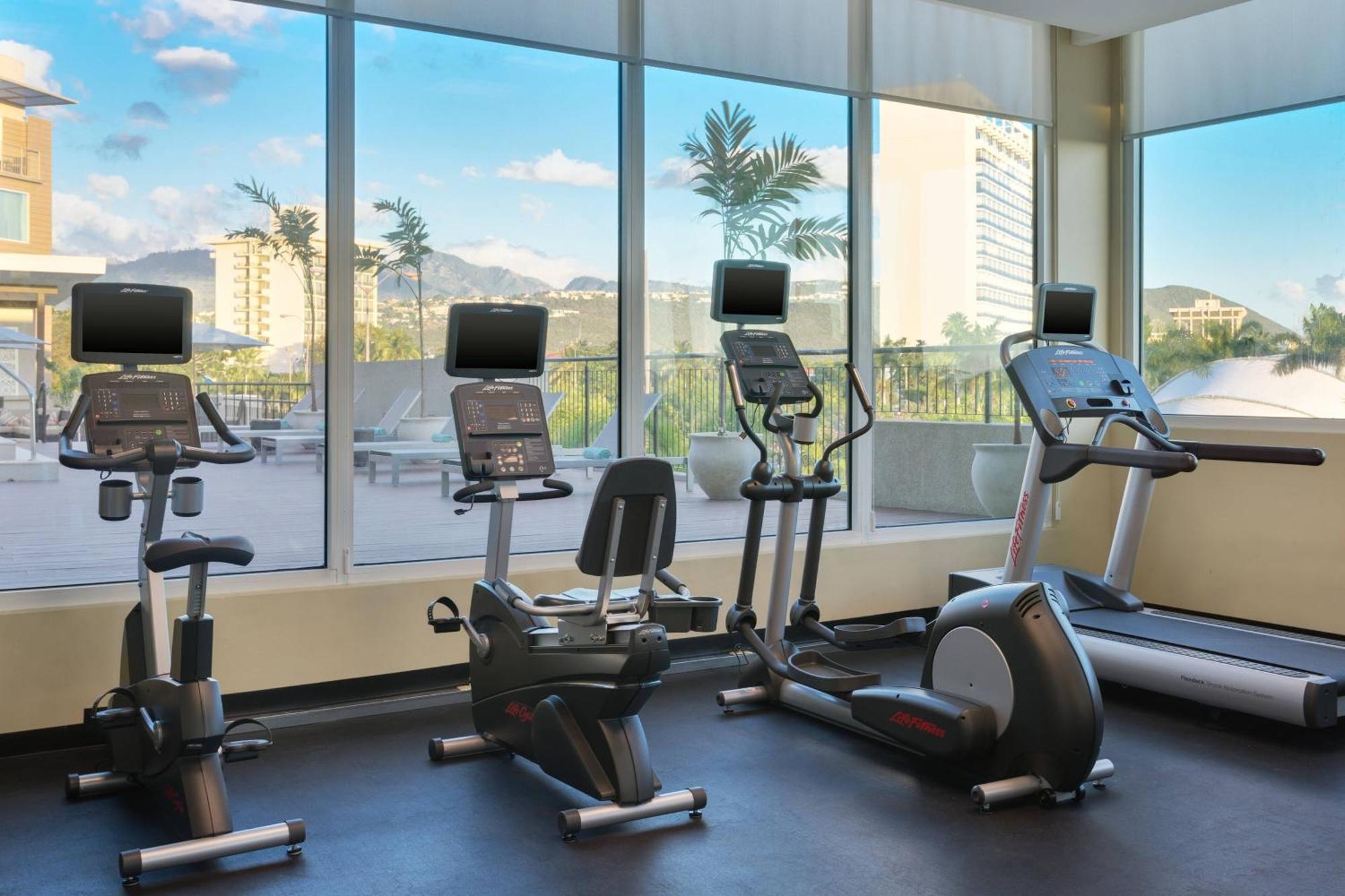Hotel Courtyard By Marriott Kingston, Jamaica Extérieur photo