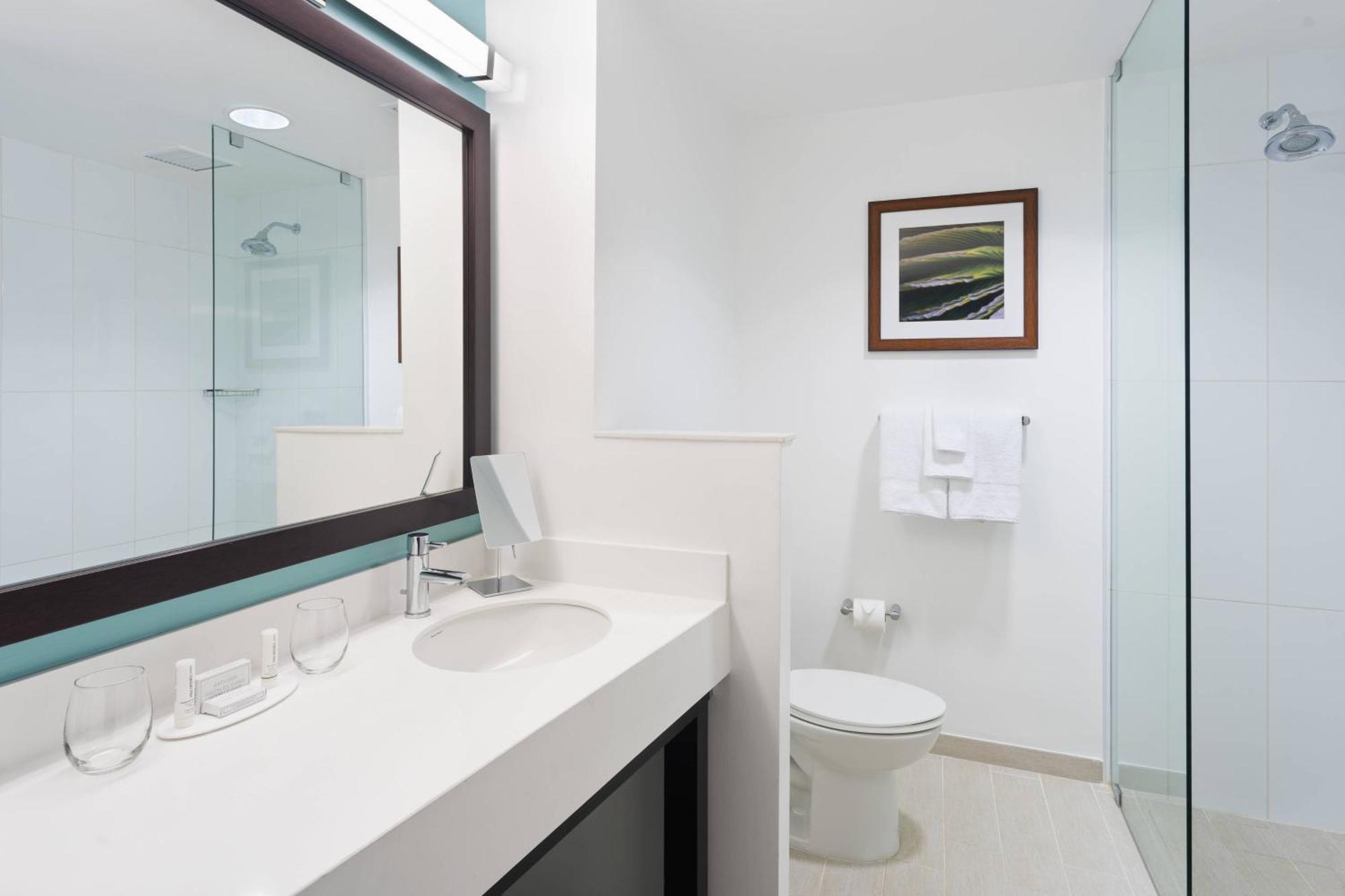Hotel Courtyard By Marriott Kingston, Jamaica Extérieur photo