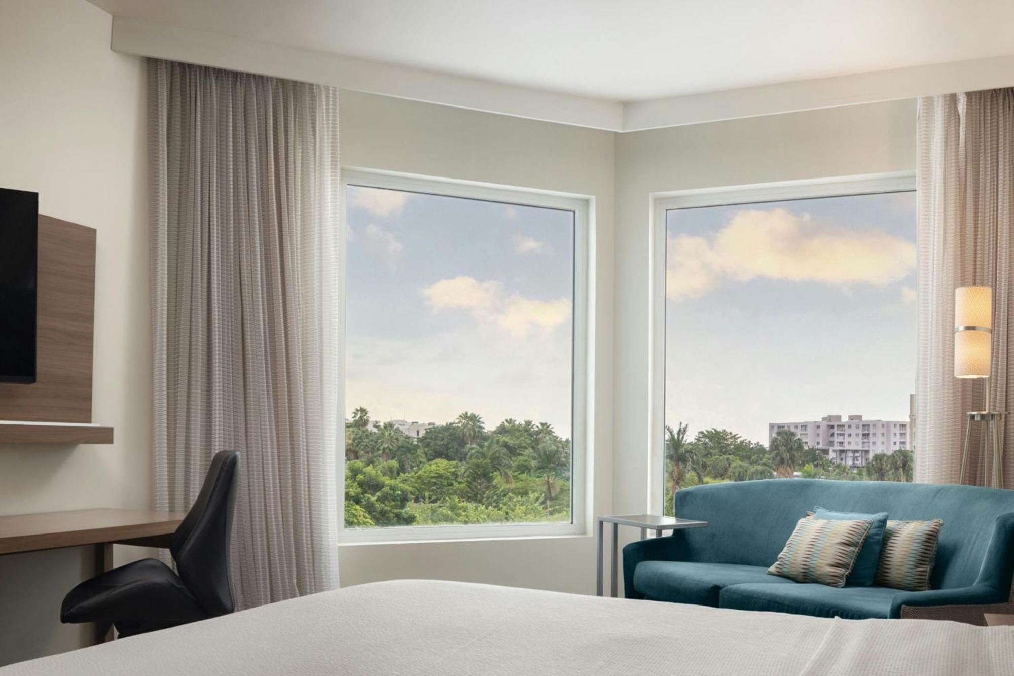 Hotel Courtyard By Marriott Kingston, Jamaica Extérieur photo