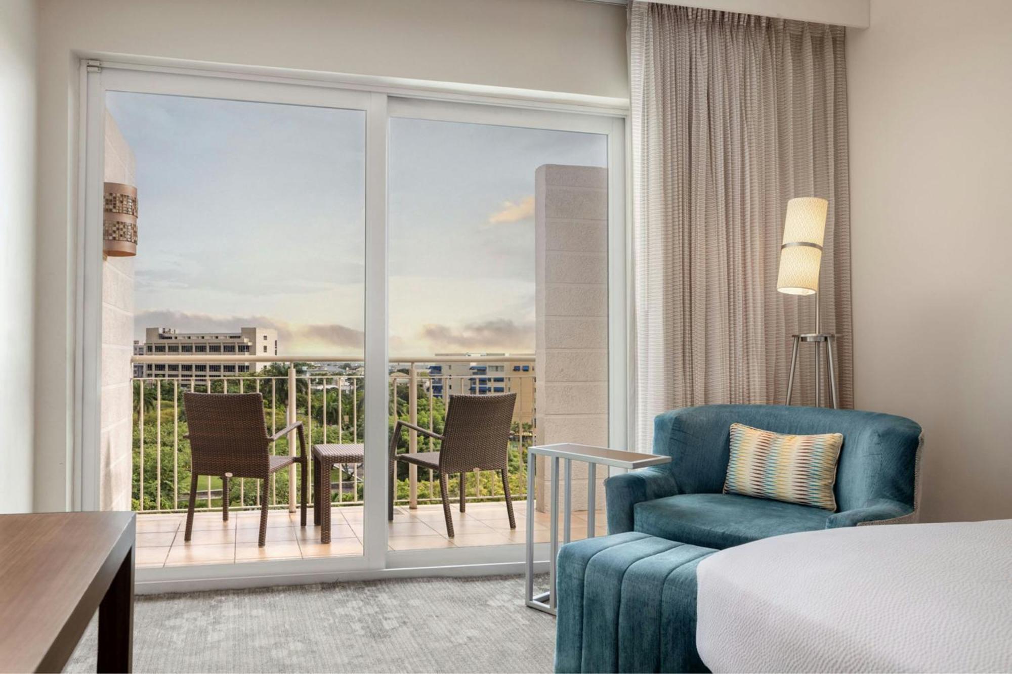 Hotel Courtyard By Marriott Kingston, Jamaica Extérieur photo